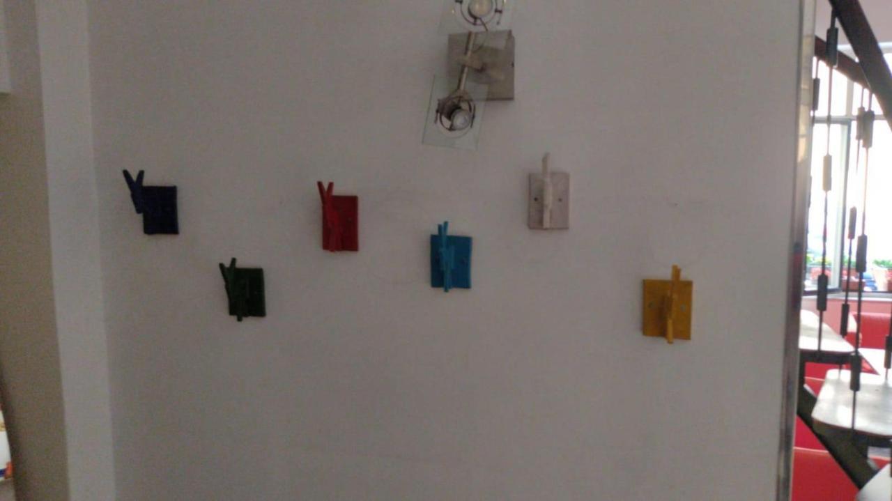 Hotel Caporal ミノーリ エクステリア 写真