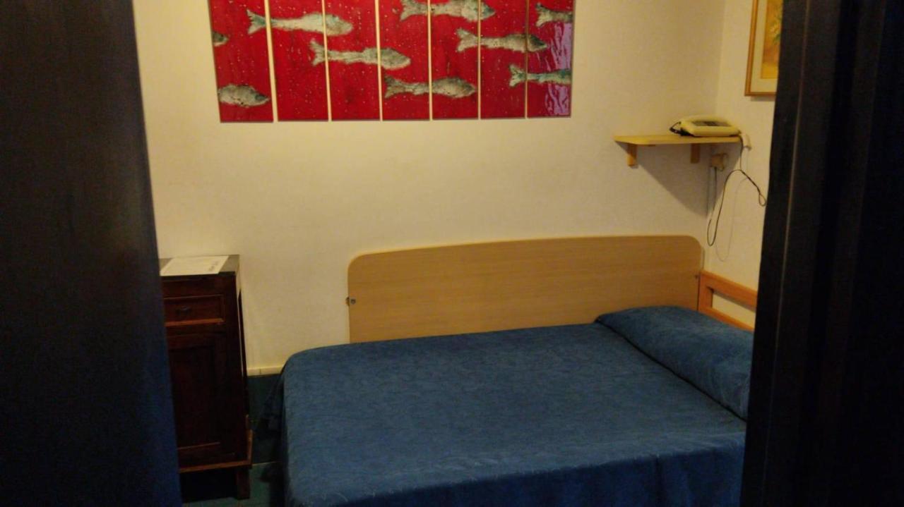 Hotel Caporal ミノーリ エクステリア 写真
